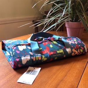 NWT Vera Bradley Hanging Travel Organizer